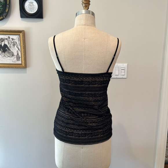 Elegant Sphagetti Strap Chrochet Layered Top - Picture 2 of 4